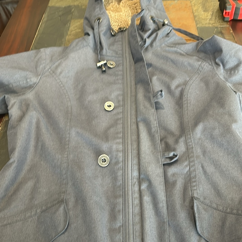 Berghaus brand winter jacket. Size small (USA size). Measurements inc. - Picture 3 of 7